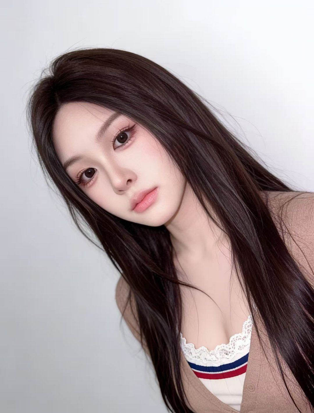 身材不错，年轻粉嫩的妹妹
