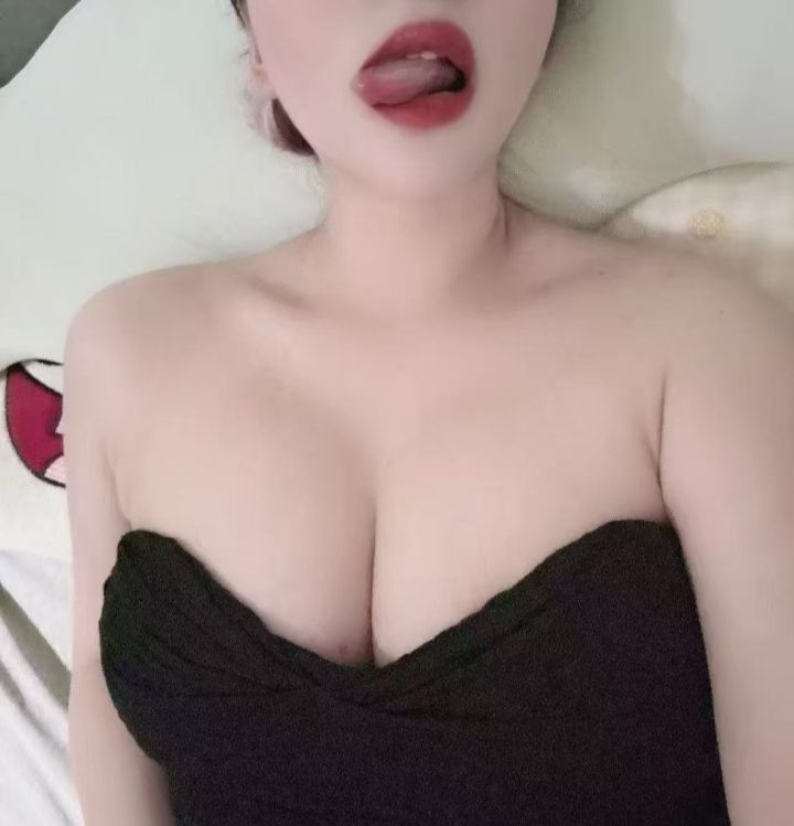 极品微胖辣妹月儿