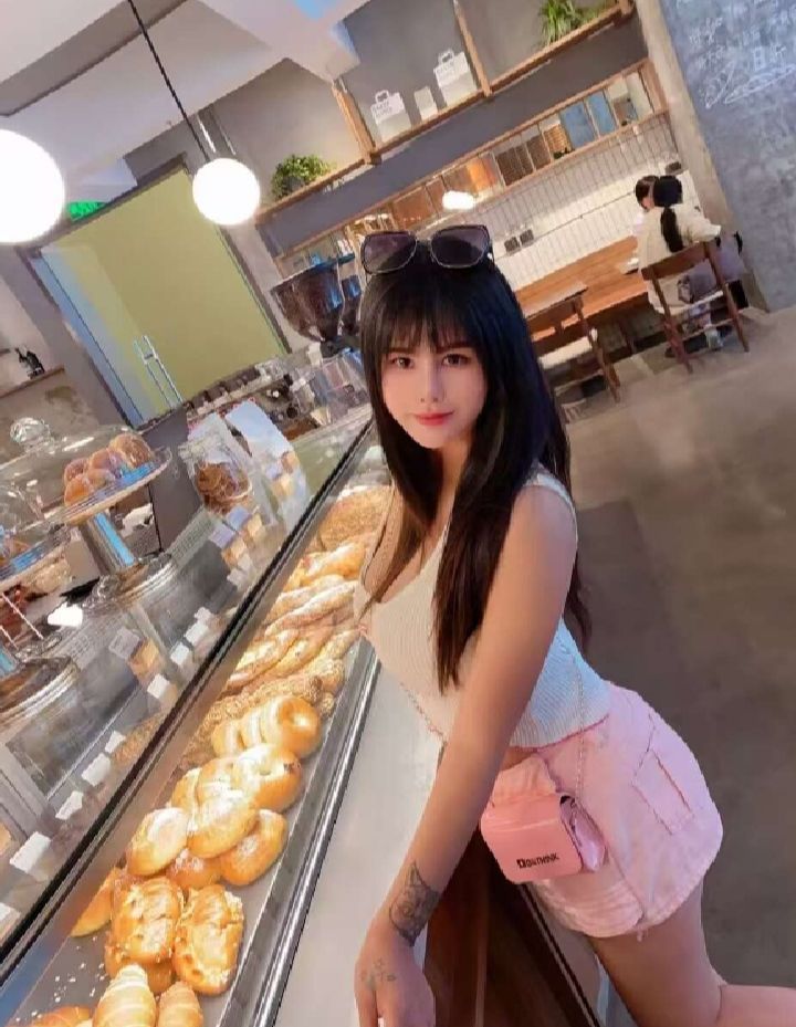 河西爆乳川妹大奶萌